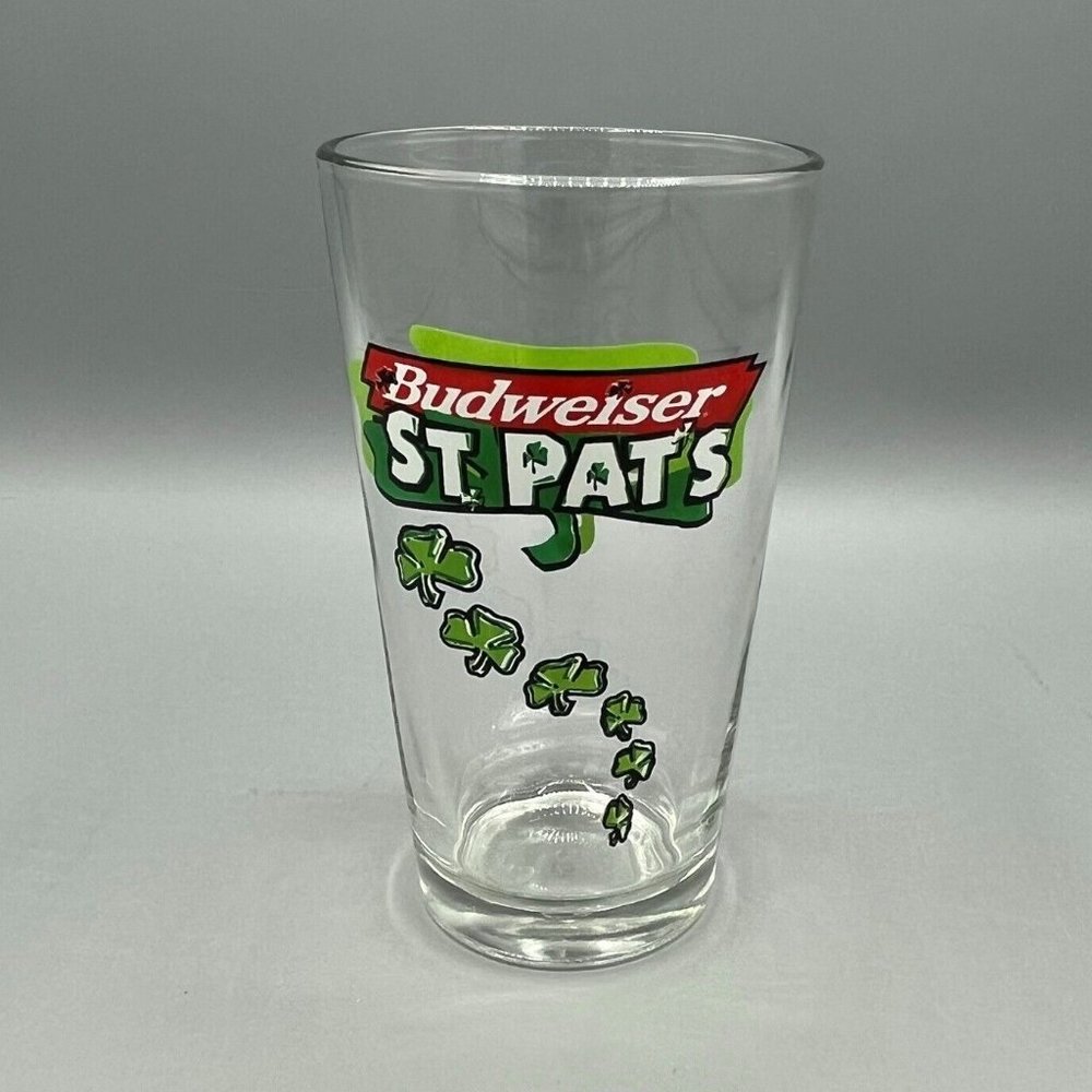 Budweiser St. Pats 16 Oz. Beer Pint Glass St. Patrick's Day Shamrocks Libbey